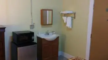 Desmond Hotel 10